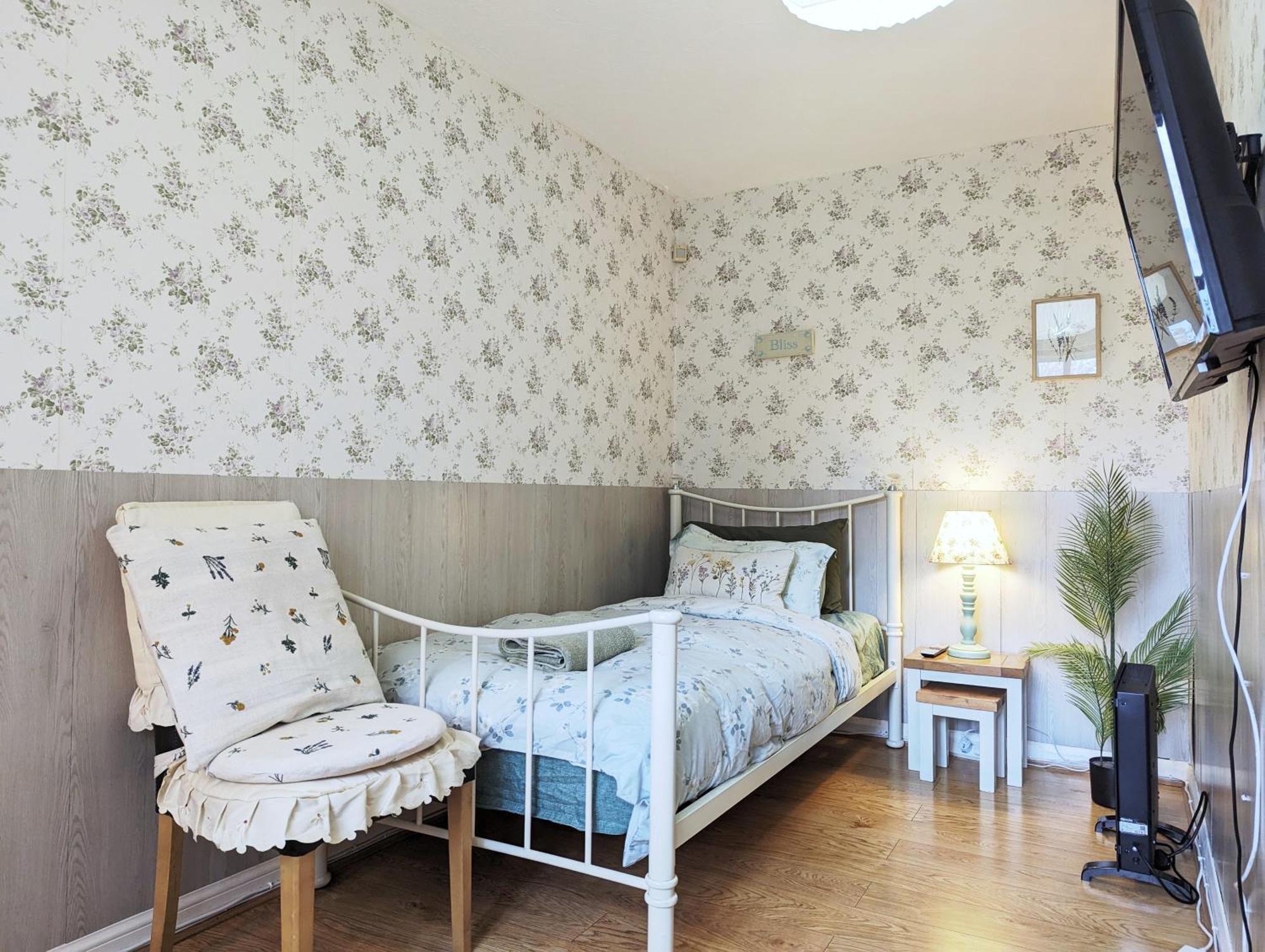 Apartment Centre Vintage Theme Guest Free Parkin
