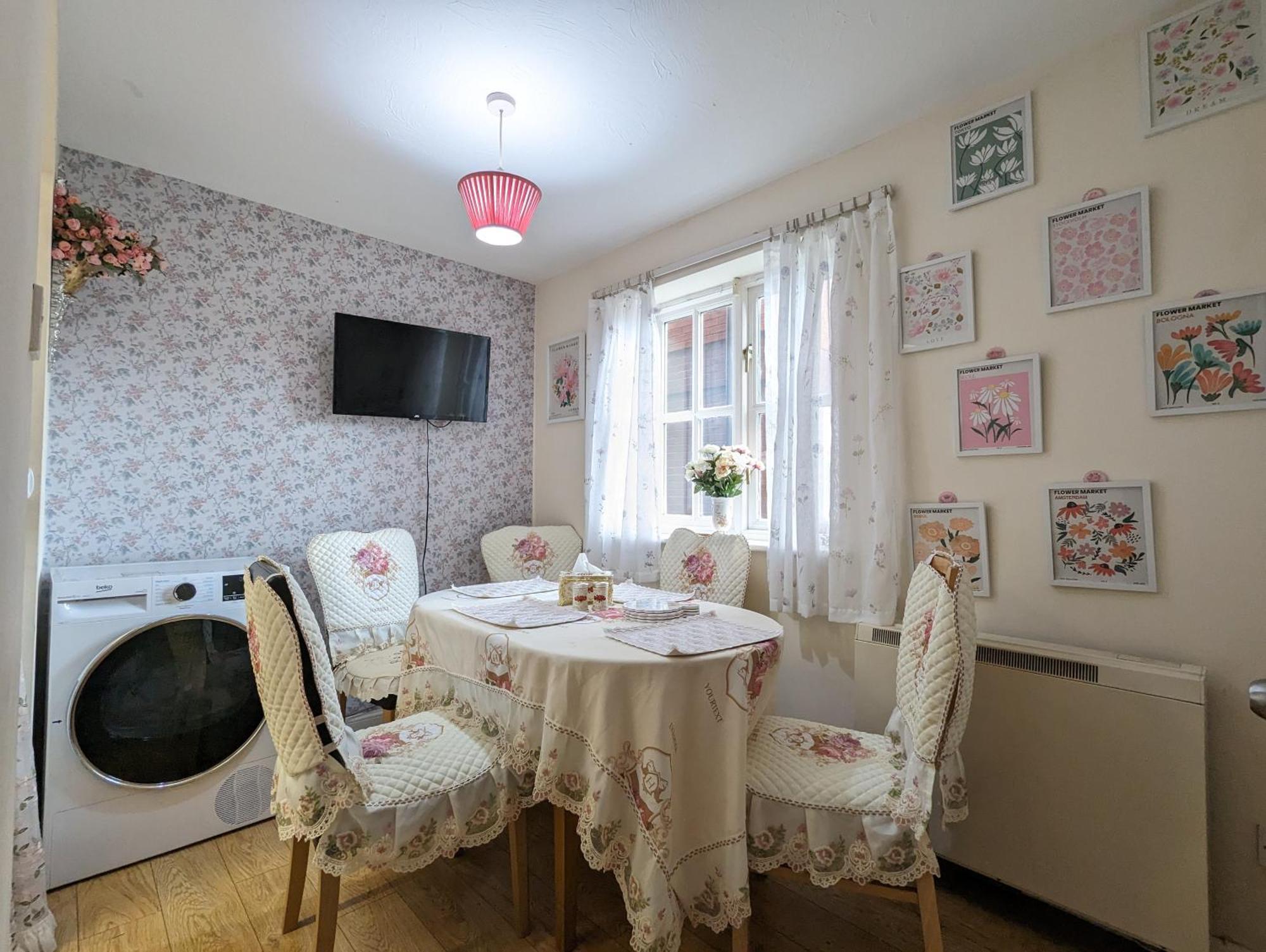 Apartment Centre Vintage Theme Guest Free Parkin *